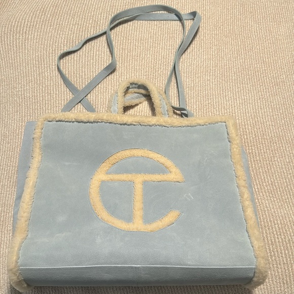 UGG x TELFAR LARGE SHOPPER - BLUE - Picture 1 of 6